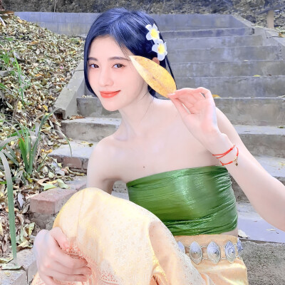 
/“summer.”
鞠婧祎/林念肆