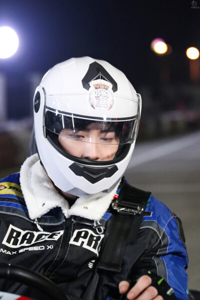 刘宇宁
cr. 刘宇宁·s刘家菇凉