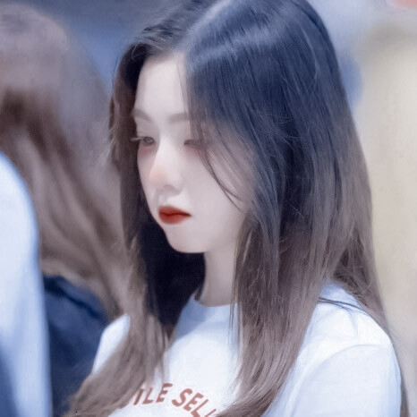 * FeelWronged *
« ˇ 我才不要在你这里当个委屈鬼。ˇ »
裴珠泫 Irene
©Goldenslumber91