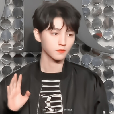 王俊凯
原截©陆渝