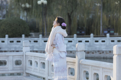 “报告一下 我变心了 今天的我比昨天更喜欢你”
摄影：@四鱼阿鱼
出境：@一只废猪静
#杭州约拍##成都约拍##天津约拍##北京约拍##胶片##写真# ​​​