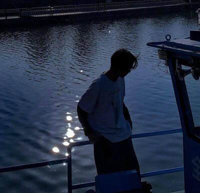 我以为足够认真就能被对得起/男头