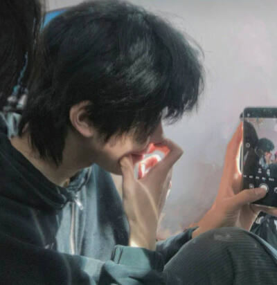 我以为足够认真就能被对得起/男头