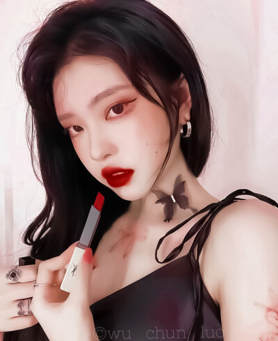 苏雾恩自调
“苦尽甘来的那一天 山河星月都做贺礼”
滤镜图皆为原创
禁盗.
禁三改.
禁抹水印.
二传标名：雾椿落or苏雾恩.
谢谢观看!
