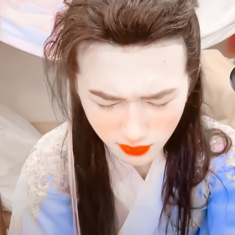 “(๑´0`๑)可爱生成器·”
贴纸©八月樱花漫千山
