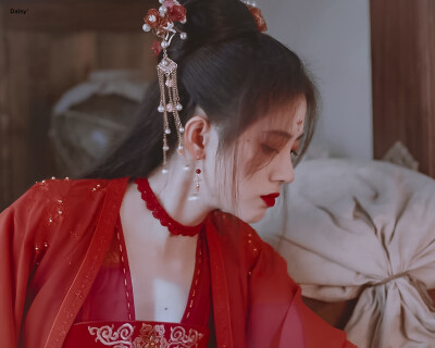 鞠婧祎×雪文曦
cr:叶雏雏