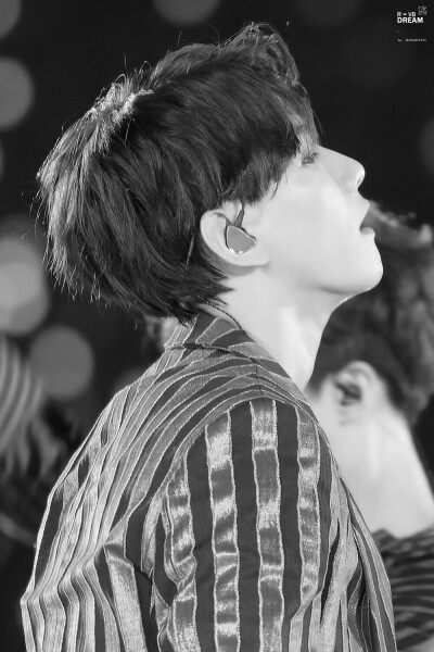 边伯贤 图cr：logo/网络 侵删