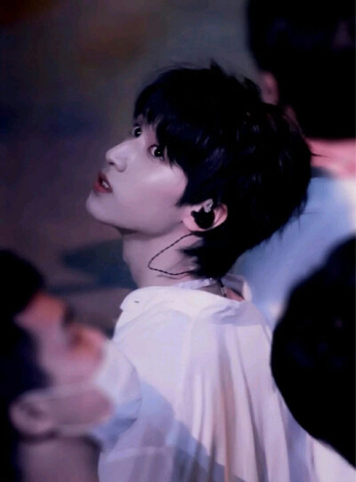 我永远爱傍晚轻抚的微风和落日黄昏.严浩翔