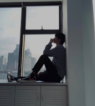 我永远爱傍晚轻抚的微风和落日黄昏.严浩翔