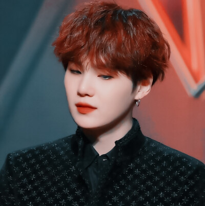 SUGA／闵玧其
cr.Sugameow_309
©闵雨汐