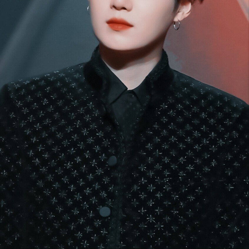 SUGA／闵玧其
cr.Sugameow_309
©闵雨汐