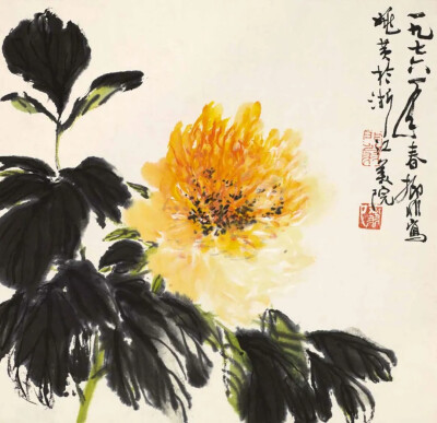 陆抑非（1908年－1997年），名翀，字一飞，1937年后改抑非，花甲后自号非翁，古稀之年沉疴获痊，又号苏叟。江苏常熟人，是中国现当代杰出的画家和卓越的美术教育家。擅花鸟画，尤以牡丹为长。