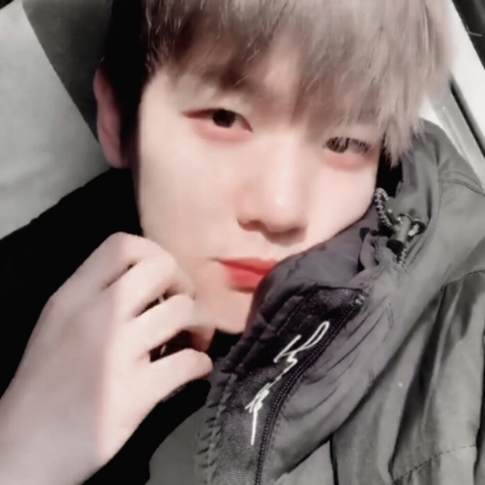 
你的秘密会是Love me吗？
