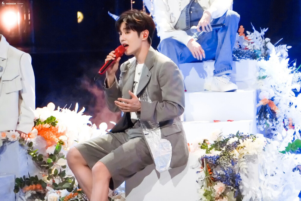 210421金曲青春录制uniq李汶翰crlogo