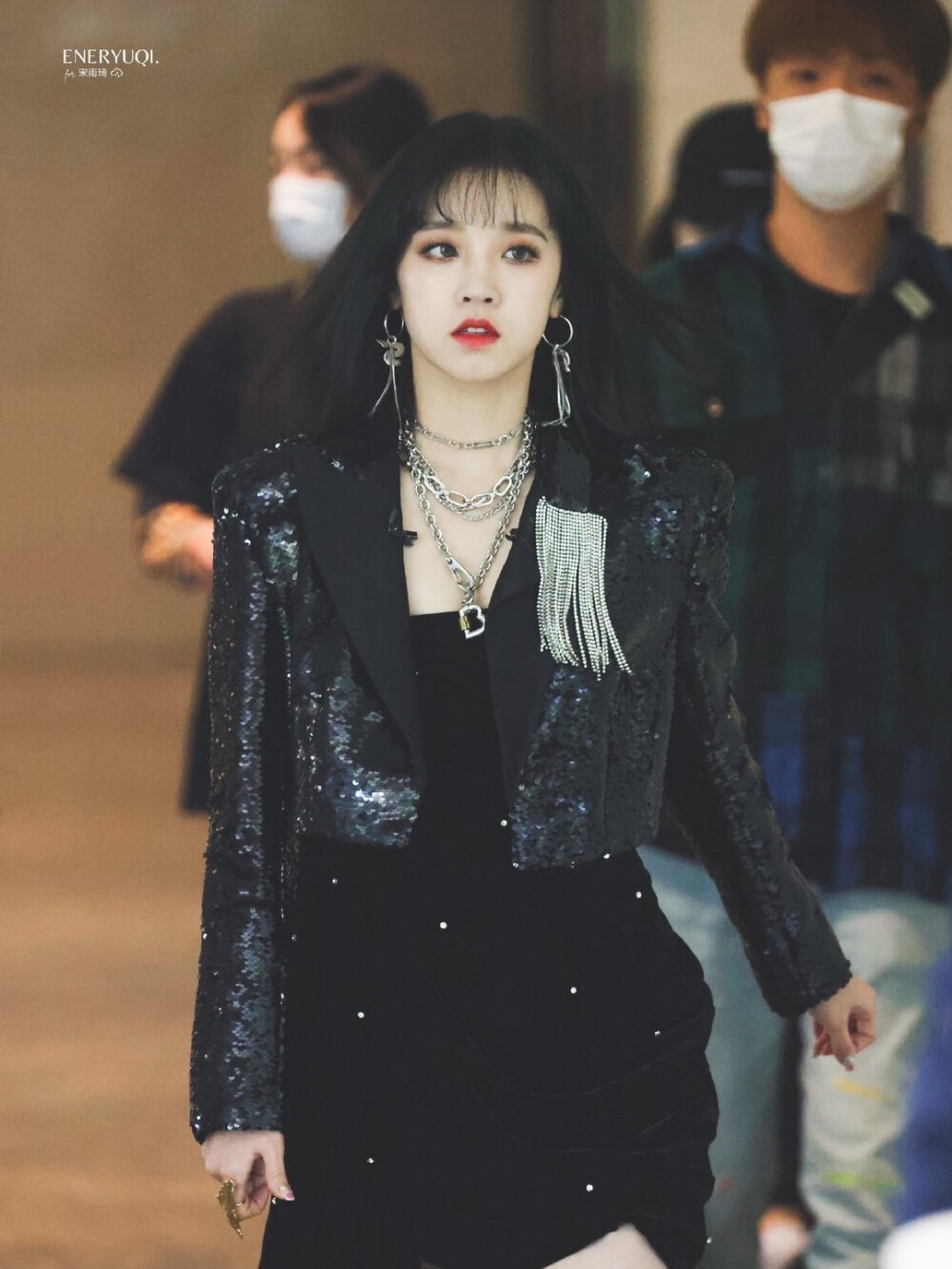 国内宋雨琦的造型绝了