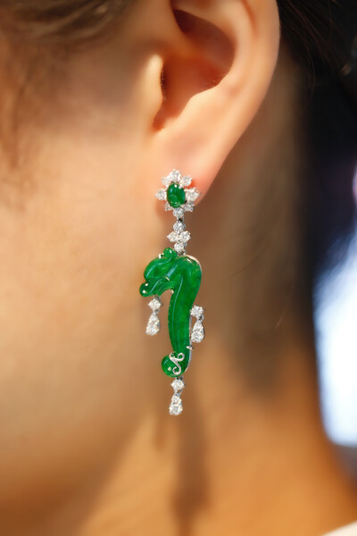 珠宝、设计感 翡翠 风格