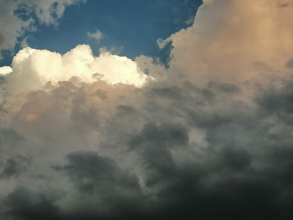 暴风雨前