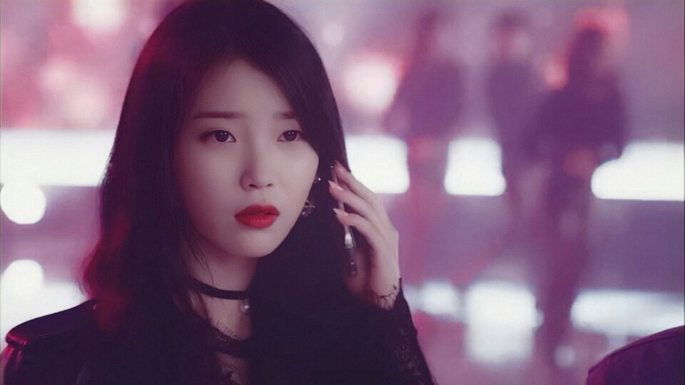 IU
自截自调
by张甜菜