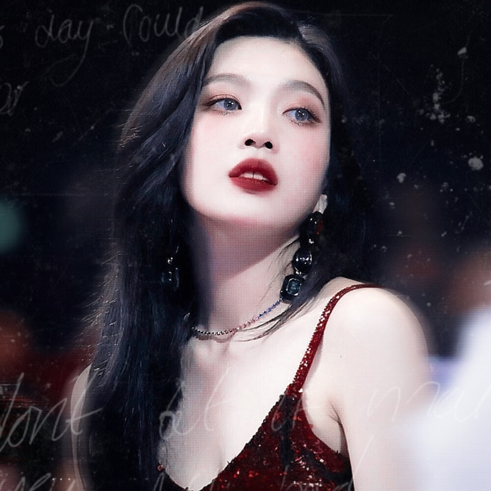 “我在光的尽头看到了你.”
背景图dt戚临
rc:Pumpkin960903
禁aⅡ，当头像说一声