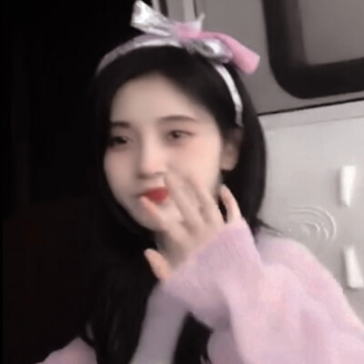 
"学姐好"
原截:向浣月