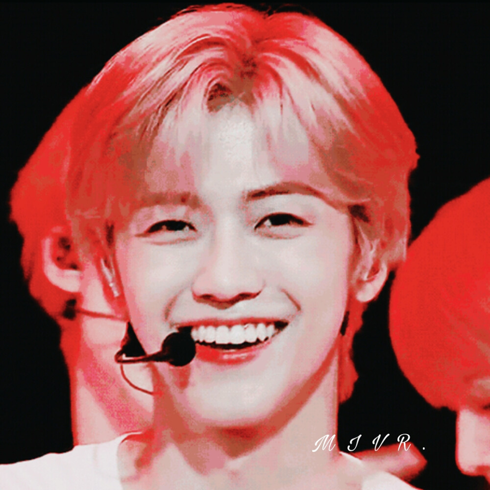 脸蛋天才.
©罗渽民