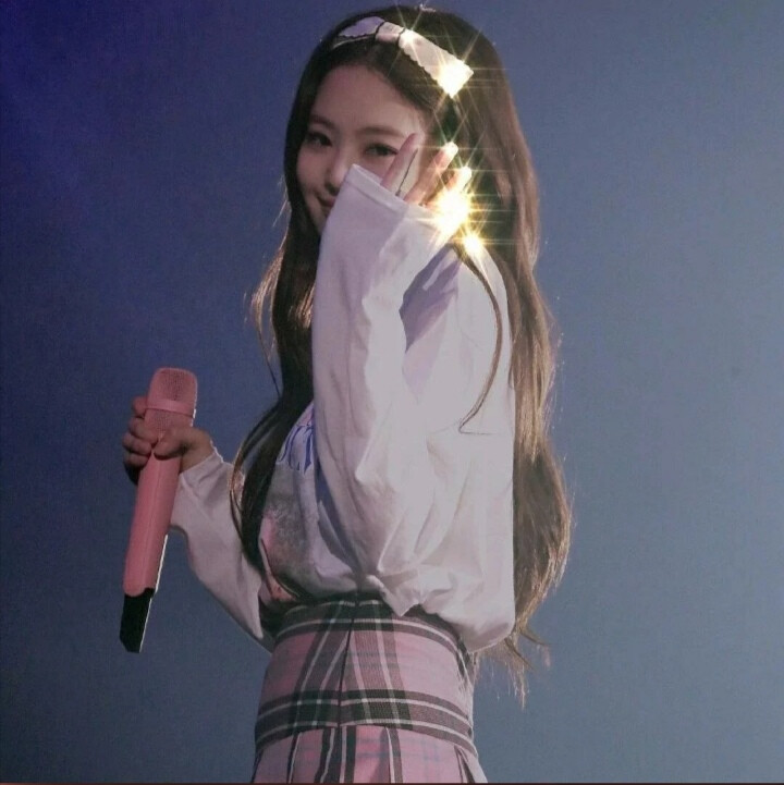 JENNIE