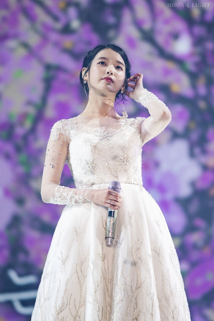 MoonLight_iu