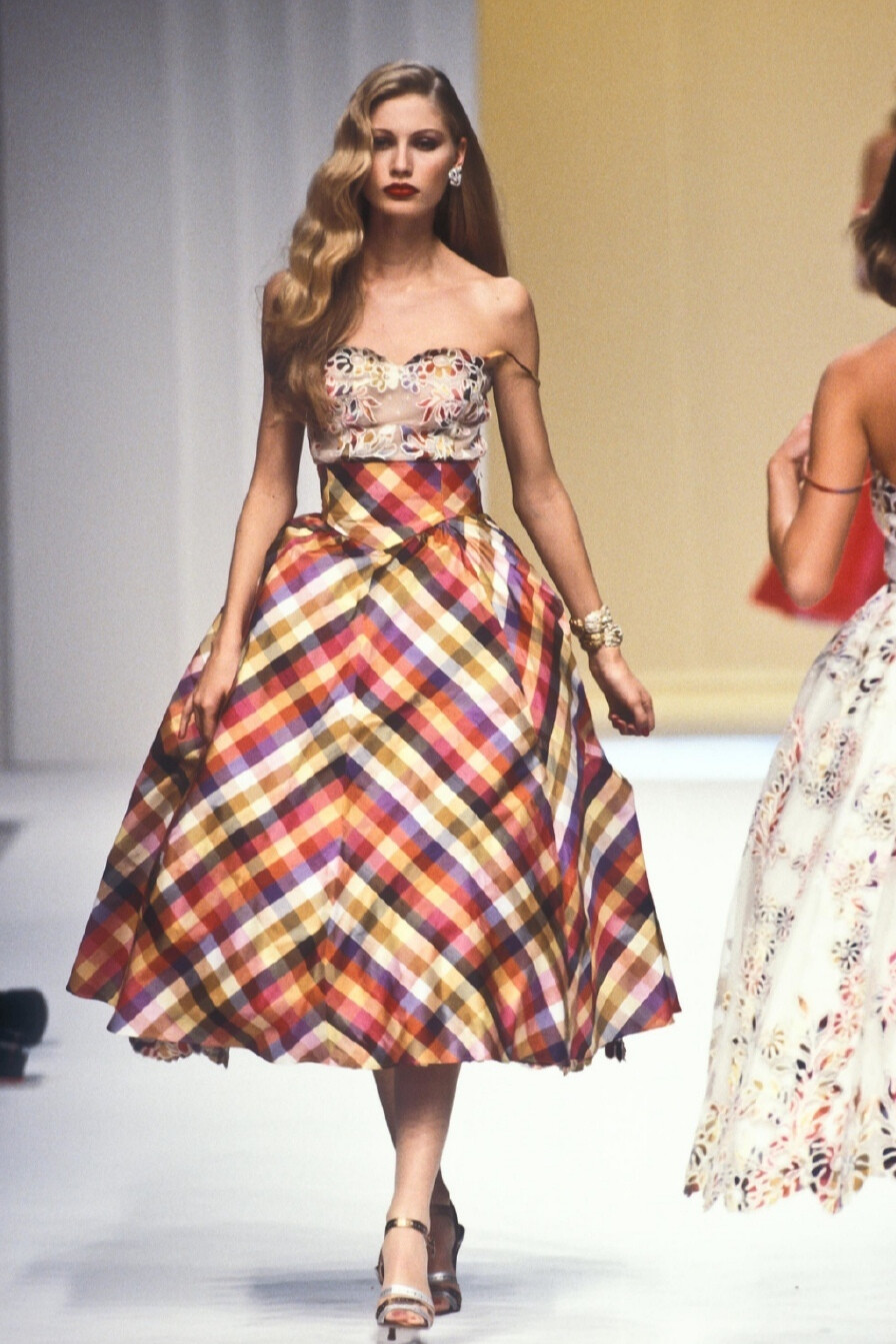 Valentino SS 1995