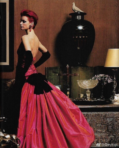 Elle Russia June 1996
Models: Sibyl Buck, Yves Saint Laurent
Photographer: Jean Marie Perier ​​​