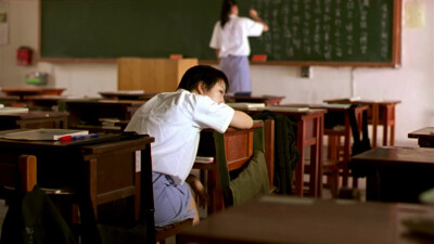 蓝色大门
——自调，图源byJeannles