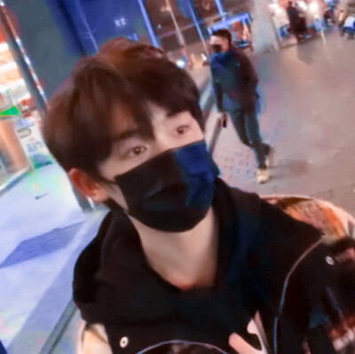 “未来还是属于我们的” 