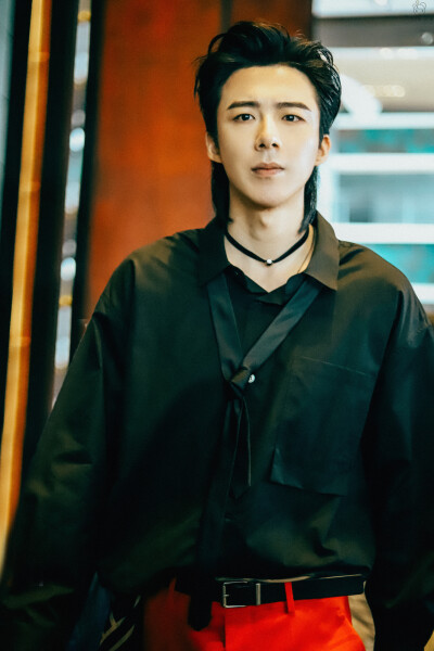 刘宇宁 鲜厨100第二季录制饭拍20210520
cr. 刘宇宁·s刘家菇凉