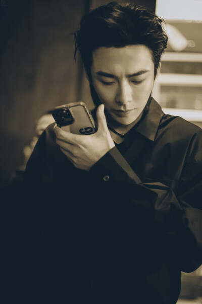 刘宇宁 鲜厨100第二季录制饭拍20210520
cr. 刘宇宁·s刘家菇凉