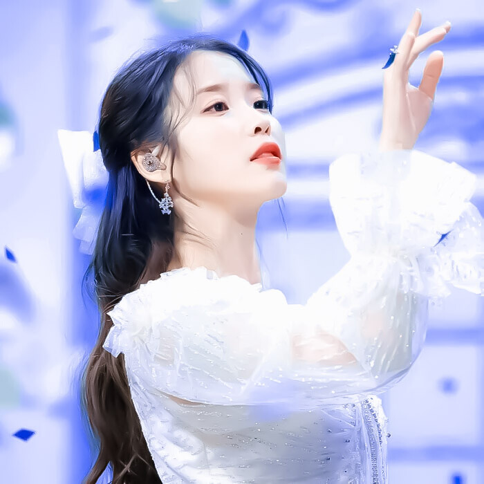 ◦IU
截.池妤丸