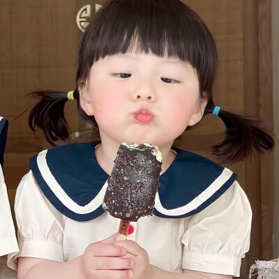 萌娃牵狗的情侣头像