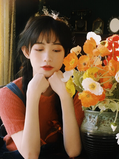 我带着我的两个小辫子来啦 闪闪发光
摄影@林念衫
出境@康汐_Niki