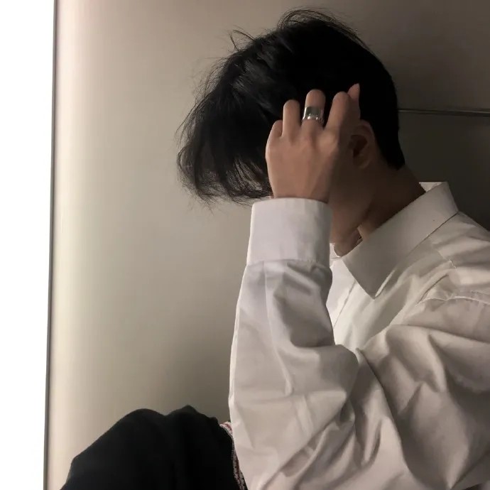 男生头像 | 你的限定快乐专属！
披星戴月路过山水万城，祝自己与温柔重逢