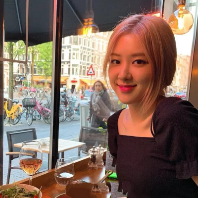 玫瑰会枯竭
rosie不会