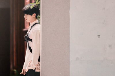 严浩翔
cr.Mojito丨严浩翔