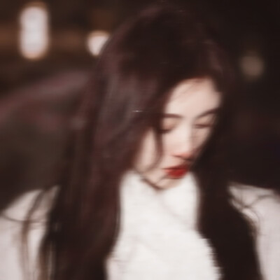 :不想成为谁的替代品
鞠婧祎/江柒甜