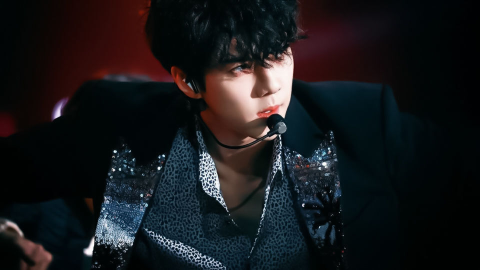 <巫山>吴世勋橙光背景/尺寸已调