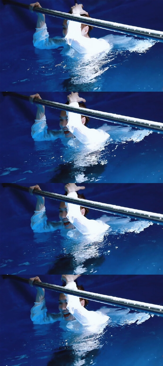 张艺兴
年少过往 在仲夏夜之梦你抬头看见满天的星光 那时候你便与光撞个满怀了
张艺兴 国际蜂/张心心/LAY/欢欢/小绵羊/蕾蕾/长沙小骄傲//治愈独角兽/兴坨/兴伢子/长沙王子/张兔子/大头/兴爷/张总/酒窝暖男/二爷 图源来自微博 ：侵权删除