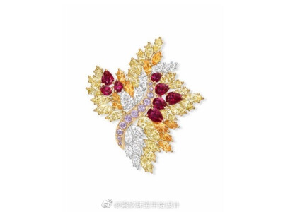 Harry Winston 推出新一季高级珠宝系列——「Winston With Love」，本季以「爱情」作为灵感主题，通过4个篇章来诠释爱情的不同阶段。新作共由39件作品组成，选择缤纷的暖色系彩宝，通过光芒、流线、心形、交织图案等…