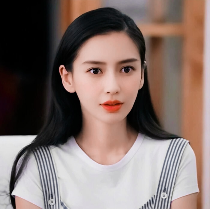 古有貂蝉倾城，今有杨颖倾世♡
原截鹿柔柔