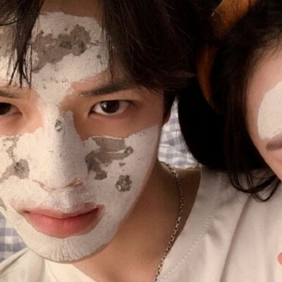 情侣头像[晚遇]
“喜欢天空的人应该都很温柔吧.”