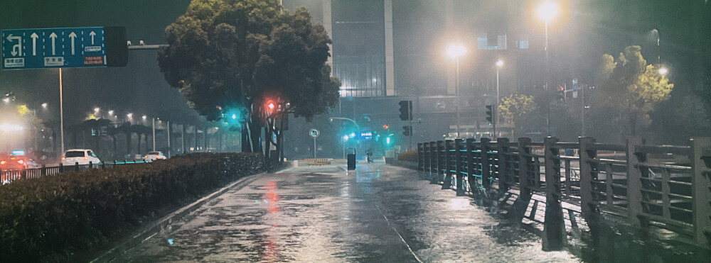 都市 孤独 朦胧 赏雨 夜