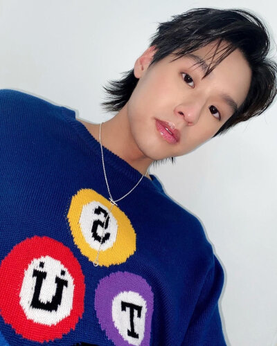 BKPP
狼尾金金
Cr.555555by_k