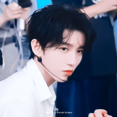 王俊凯
原截©陆渝