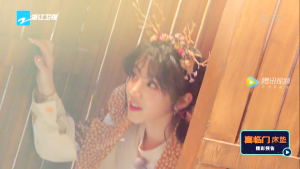 宋雨琦
自截自调抱图dd