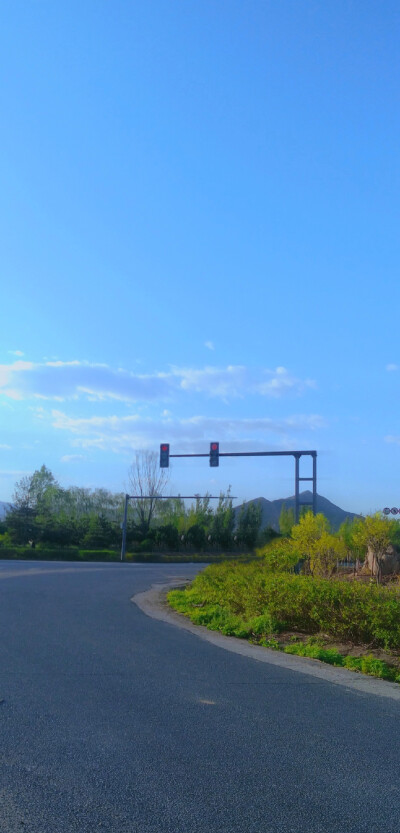 带上好心情
去旅游吧~